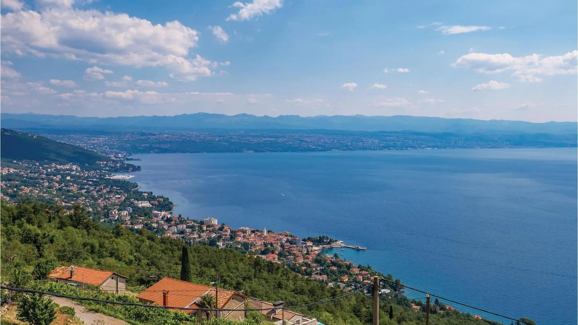 2 Bedroom Pet Friendly Apartment In Lovran