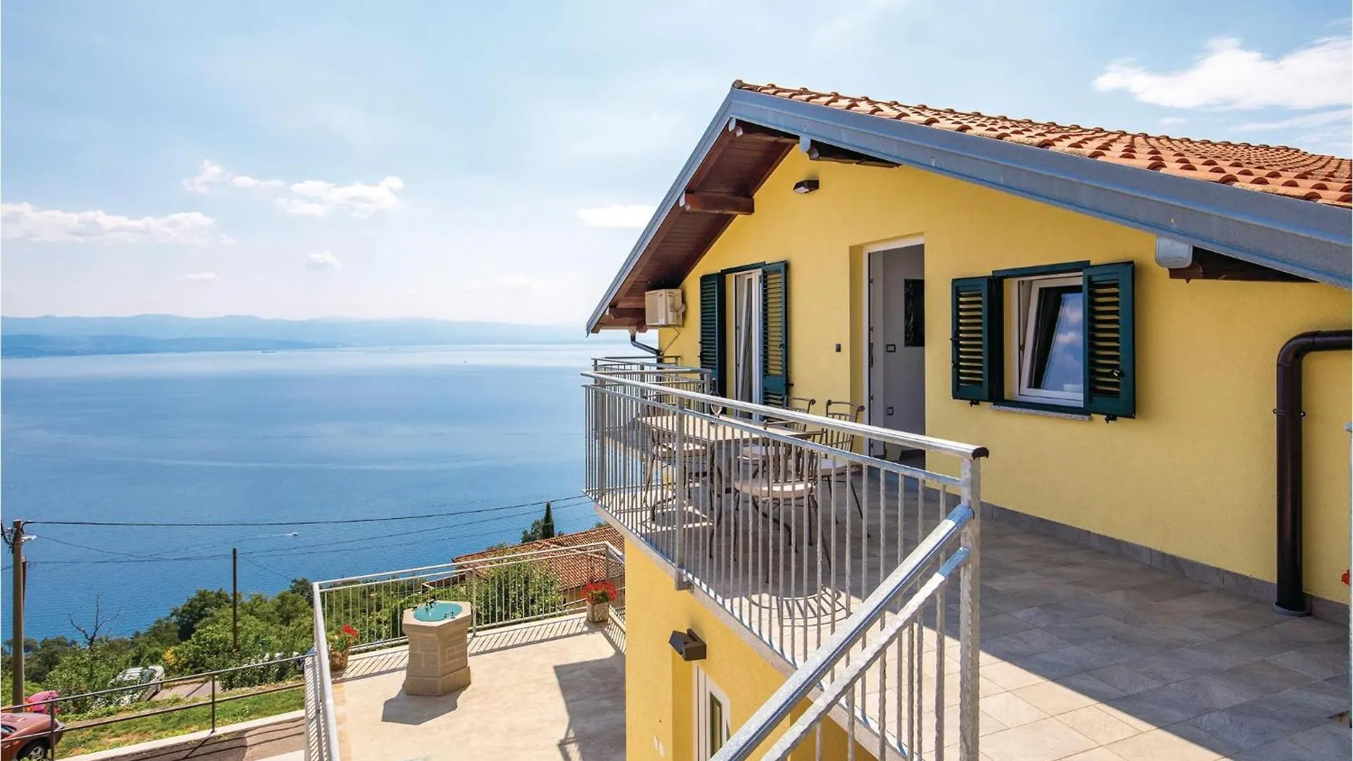 2 Bedroom Pet Friendly Apartment In Lovran Croácia