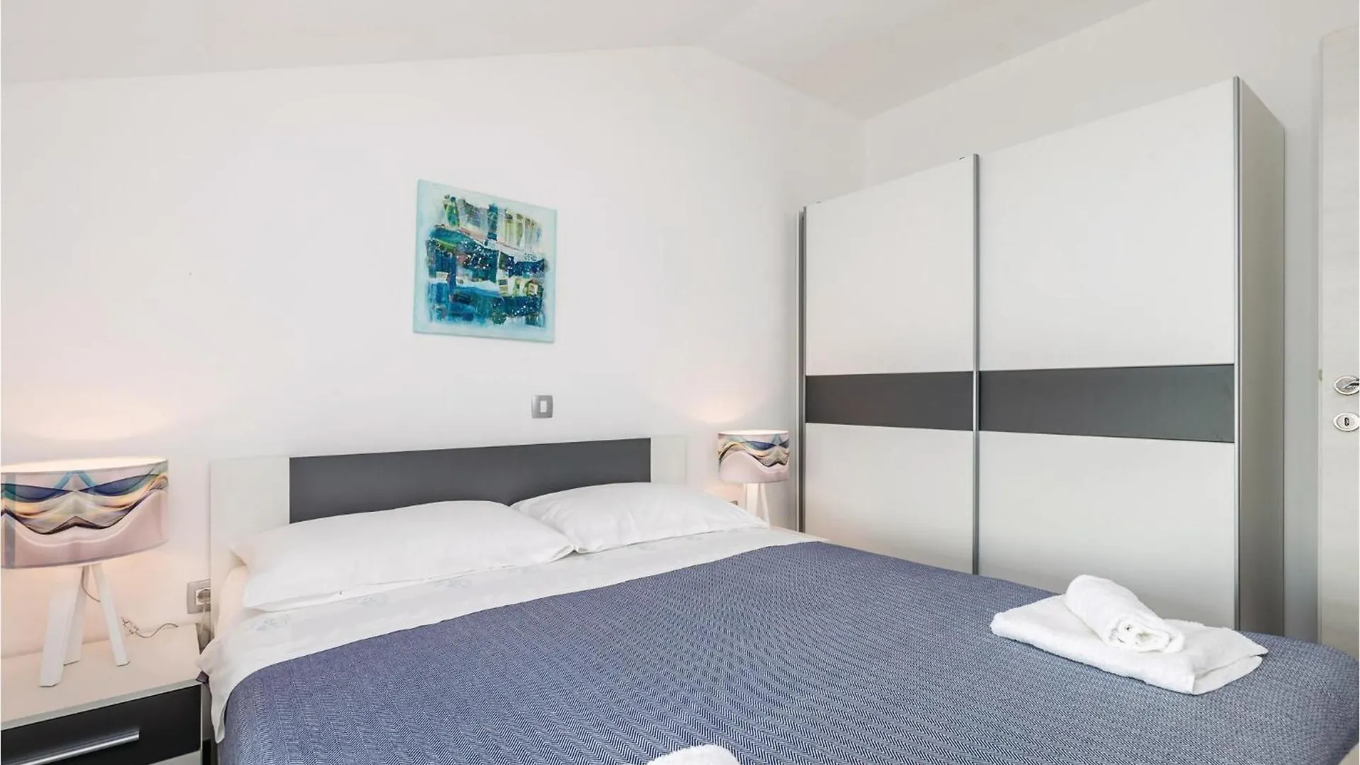 2 Bedroom Pet Friendly Apartment In Lovran 0*,